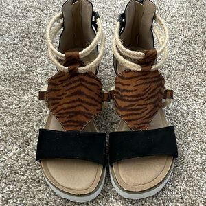 Gladiator Zip Back Leopard Print Sandal | Boutique by Corkys Browning